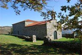 Virxe do Monte e San Roque de Loña do Monte en Nogueira de Ramuín