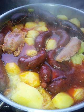 Fechas, información, programa, cartel, imágenes, mapa y ubicación de Xantar de Entroido de San Xurxo  en  Moeche