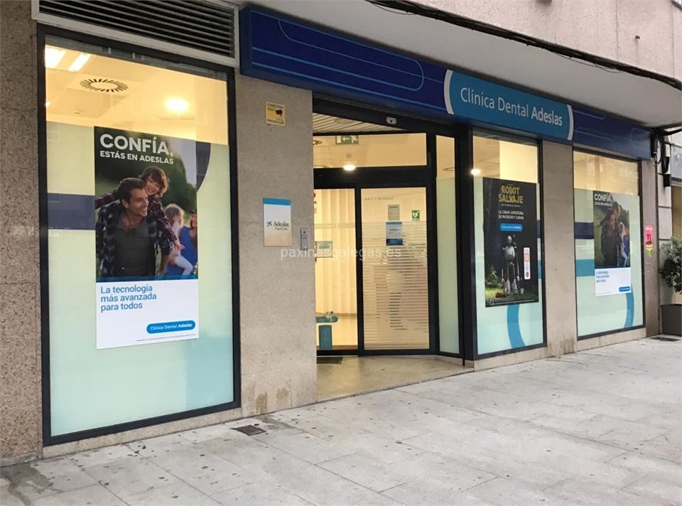 Clínica Dental Adeslas Dental en Vigo (Rosalía de Castro, 39 )