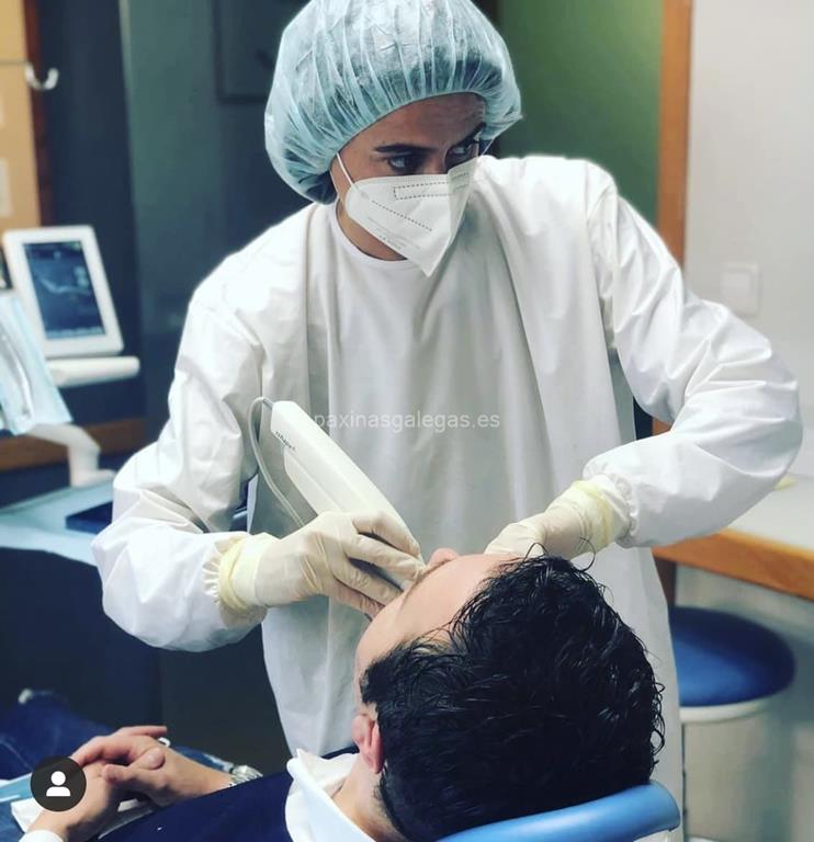 Álvarez Uriarte & Cameselle Dentistas imagen 15