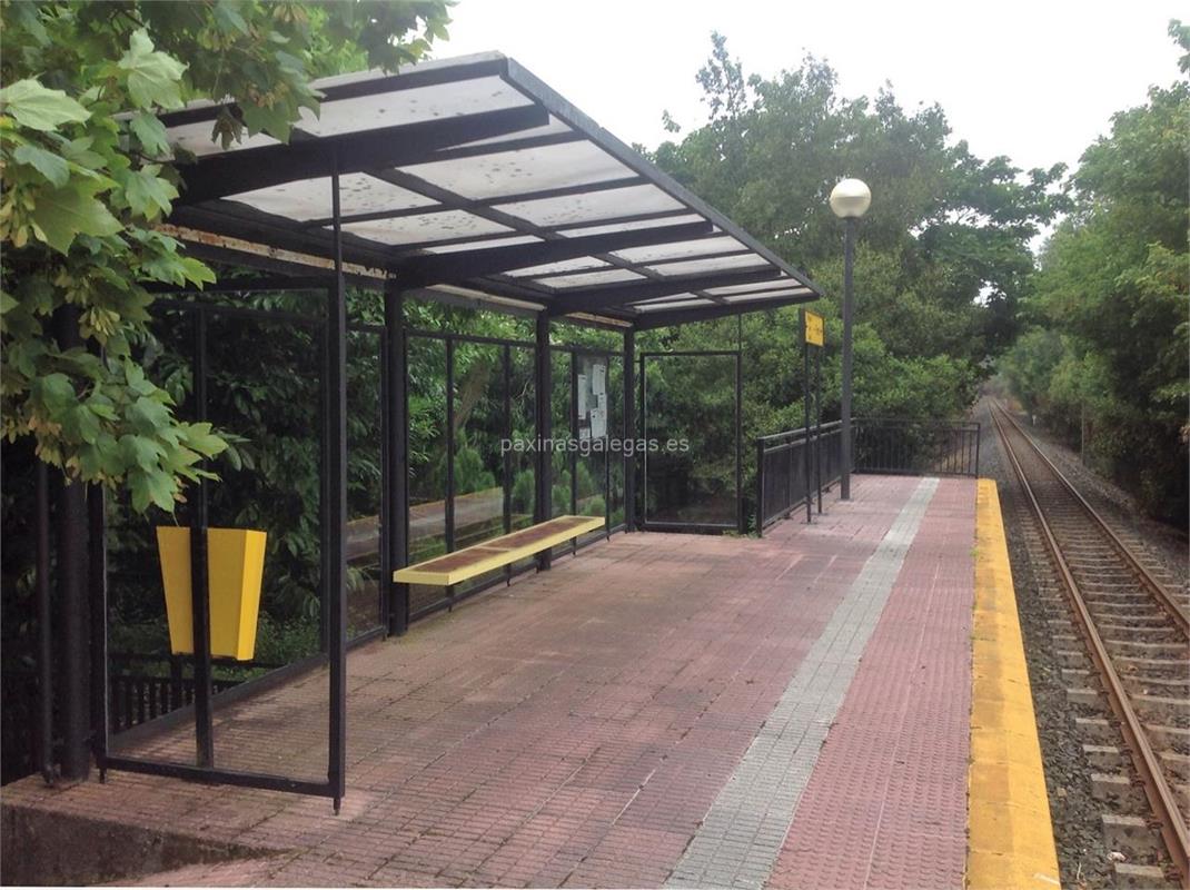 Apeadero de Feve Entrambarrias en Moeche