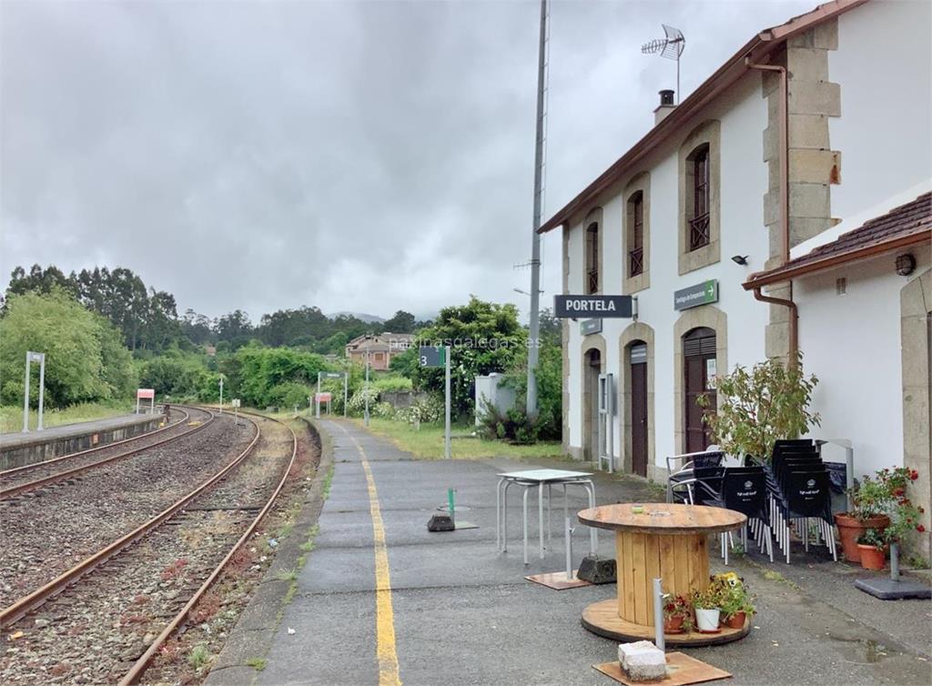 imagen principal Apeadero - Estación de Tren de Portela (Renfe - Adif)