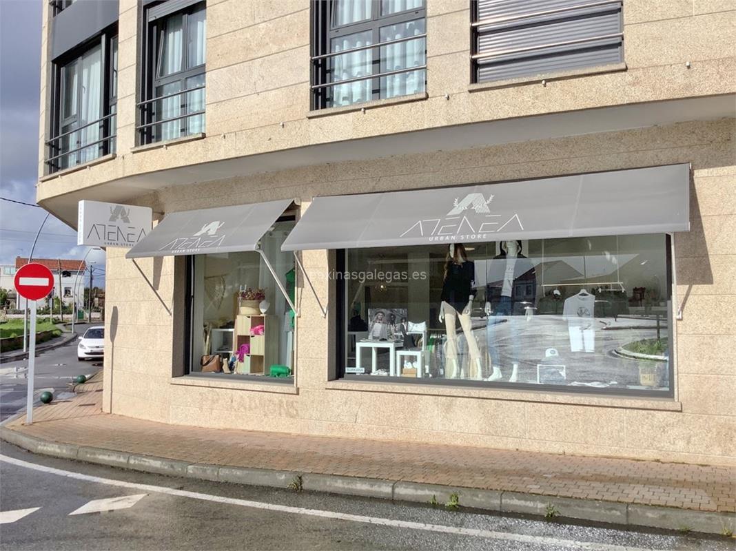 Tienda de Ropa Atenea en A Illa