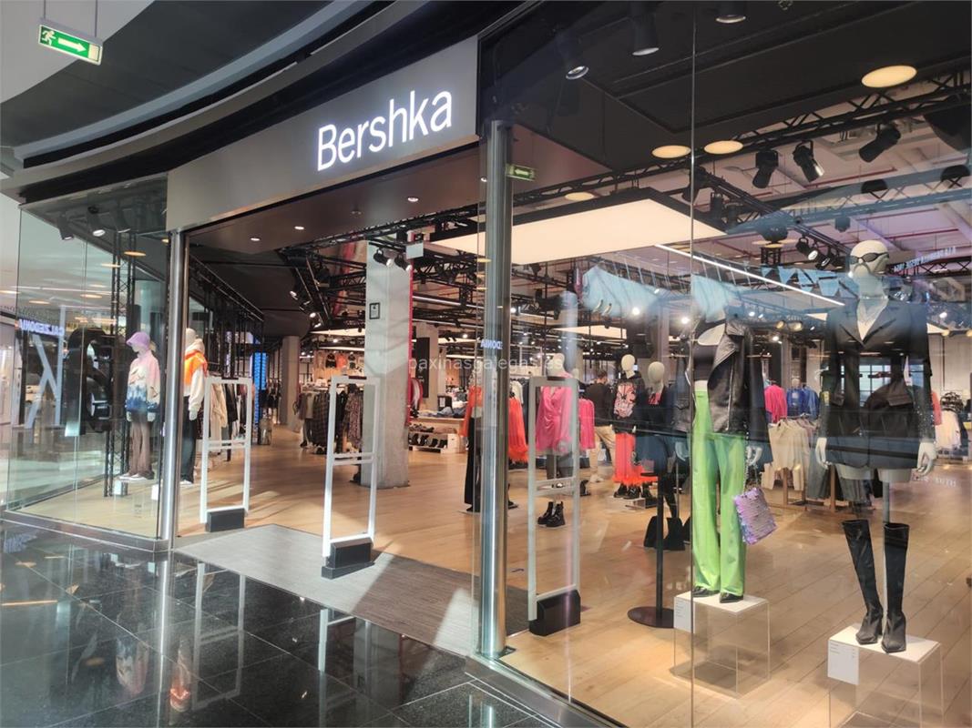 Ganar compartir Minero Tienda de Ropa Bershka en A Coruña (Ctra. Baños de Arteixo, 43 )