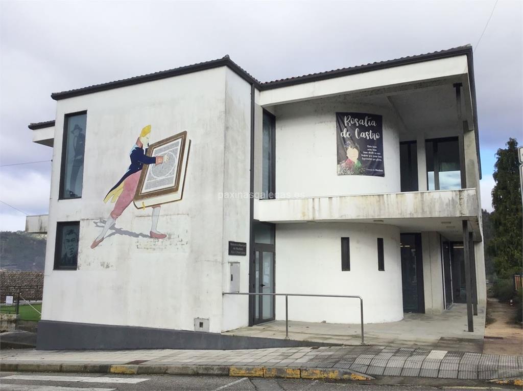 imagen principal Biblioteca Municipal Xoán X. Pérez Labaca