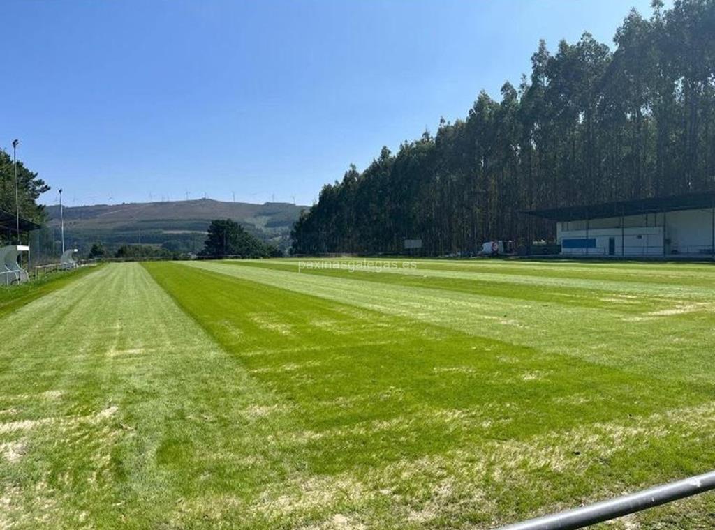 imagen principal Campo de Fútbol A Lomba