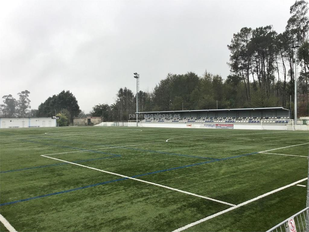 imagen principal Campo de Fútbol de A Lomba 2