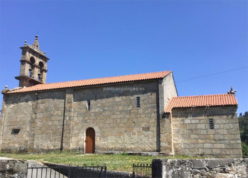 imagen principal Capilla y Cementerio de A Laxe (Rutis)