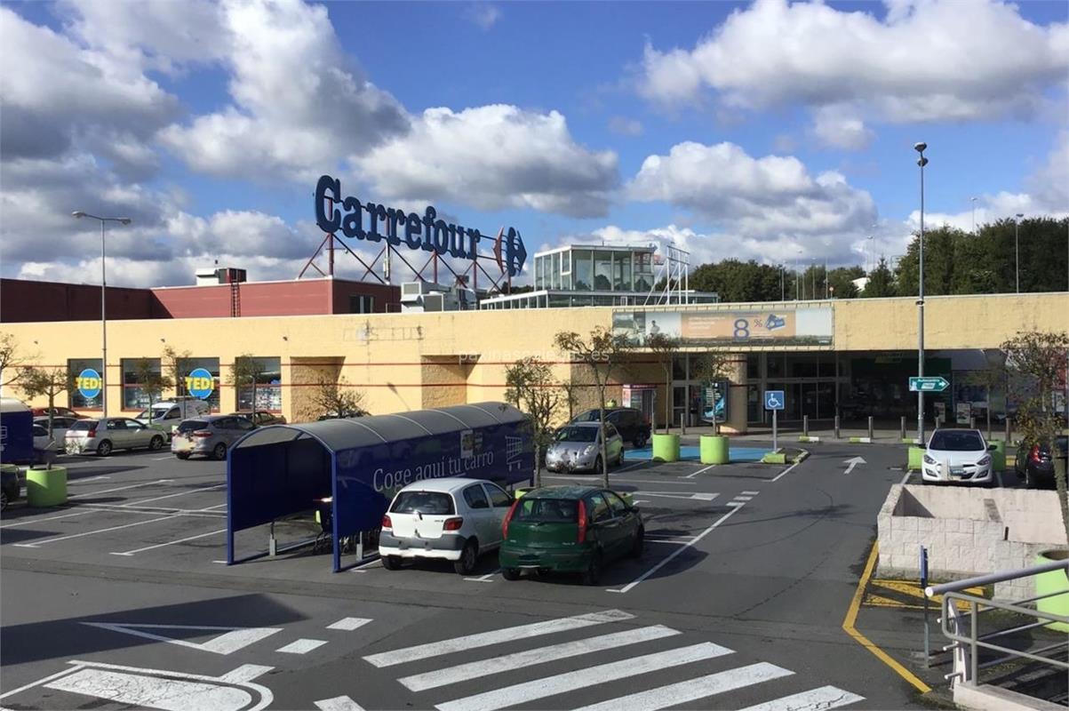 tobillo Embajador Decepción Hipermercado Carrefour en Lugo