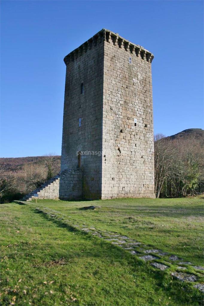 imagen principal Castillo – Torre de A Forxa