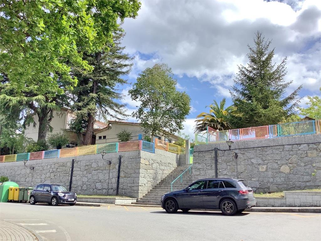 Niños de 16 concellos integran la matrícula de nuevos escolares en los colegios del municipio