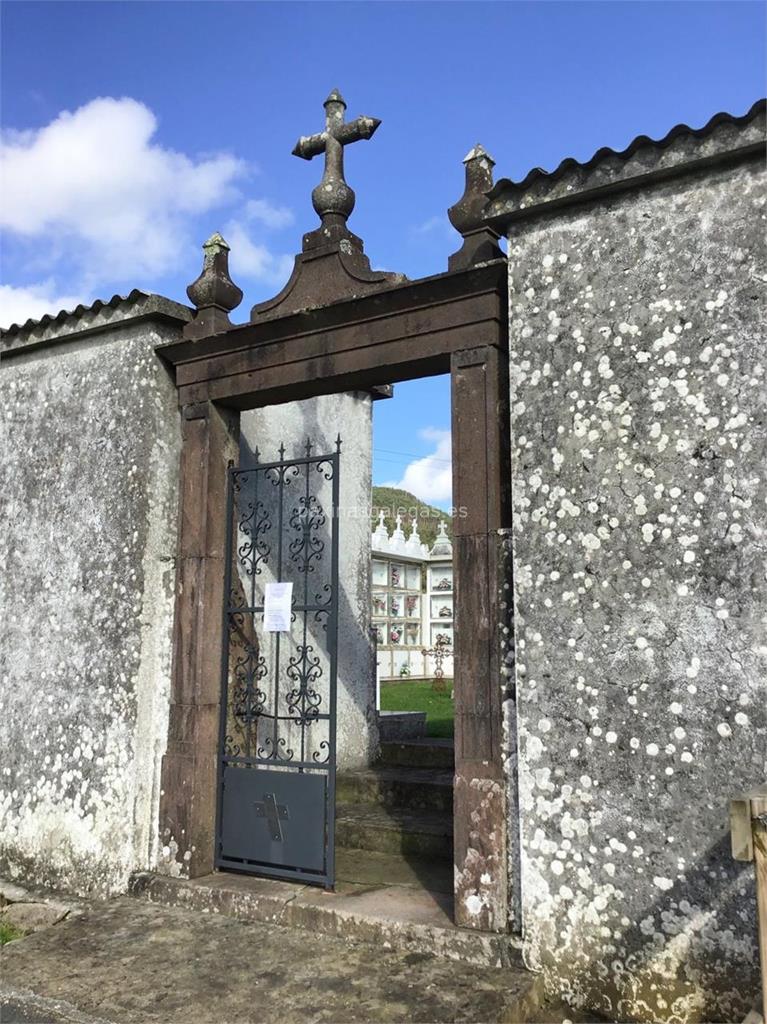 imagen principal Cementerio de Santa Cruz de Moeche