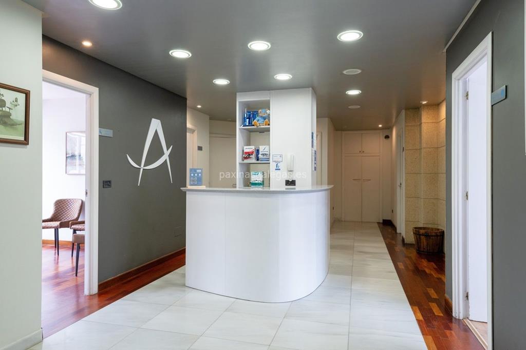 Clínica Dental San Amaro imagen 17