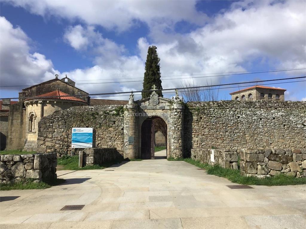 imagen principal Congregación de Religiosas Bernardas - Monasterio Cisterciense del Divino Salvador