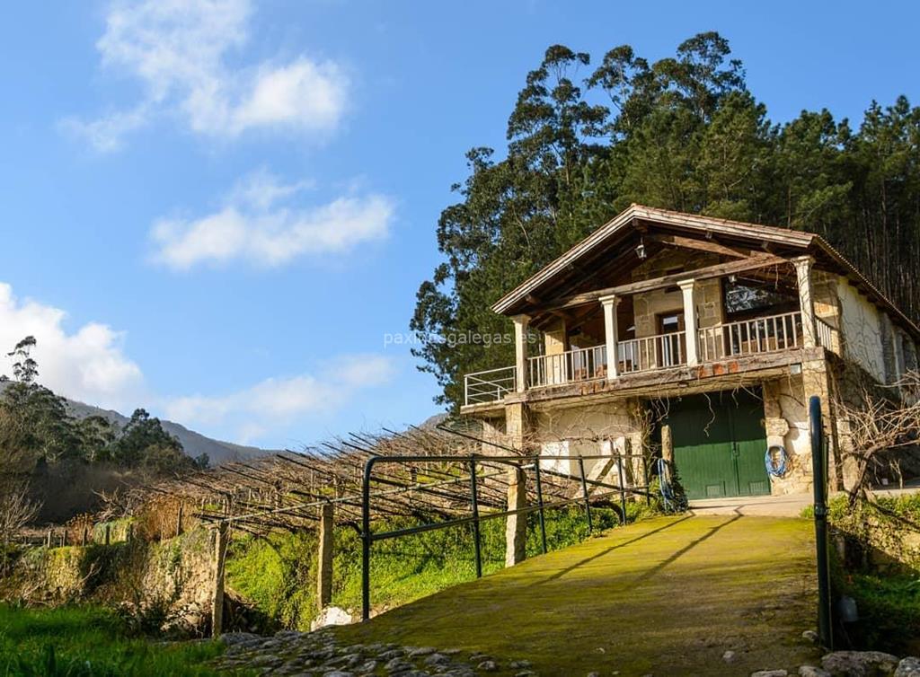 imagen principal Entre os Ríos (KomoKabras / Albariño, Caiño y Raposo)