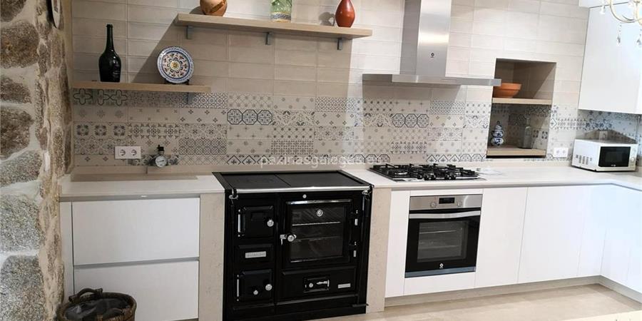 Muebles de Cocina y Baño Espacio Cocinas en Ponteareas