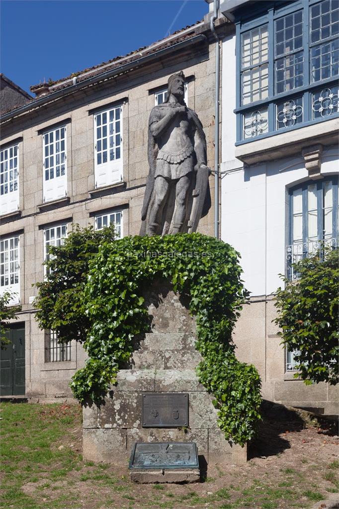 imagen principal Estatua del Rey Alfonso II