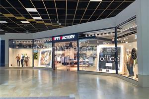 Tiendas de Ropa Fifty Factory en Santiago