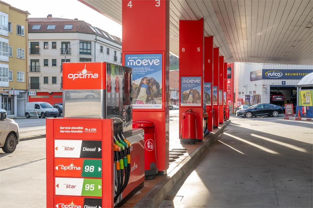 Estación de Servicio Garlou, S.L. - Cepsa en Boiro