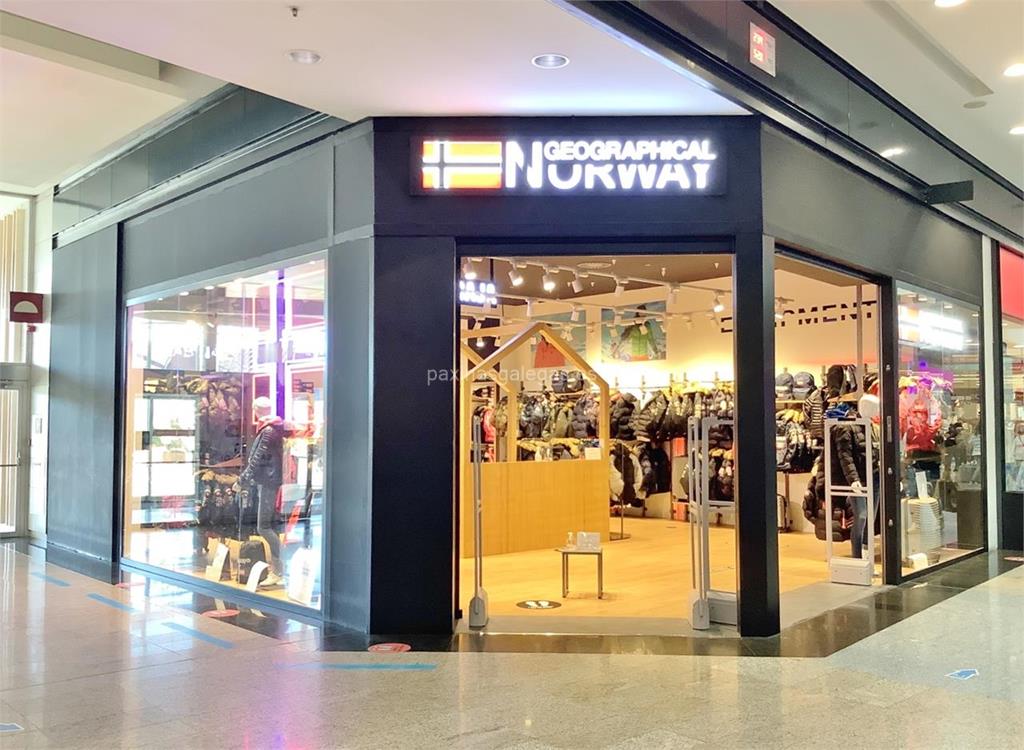 Outlet de Ropa de deporte y Baño de Geographical Norway | FASHIOLA.es