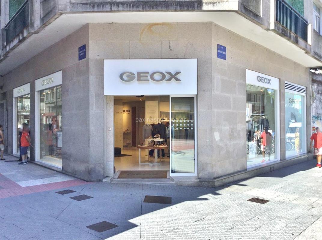 Dolor Instalaciones En riesgo Zapatería Geox en Pontevedra