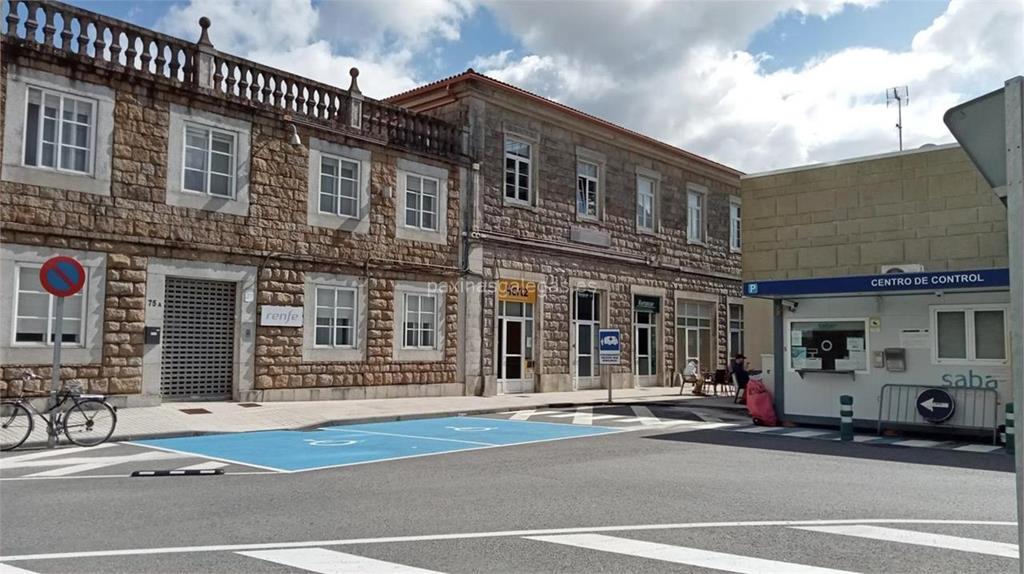 Vehículos de Alquiler Hertz en Santiago (Hórreo, 75 )