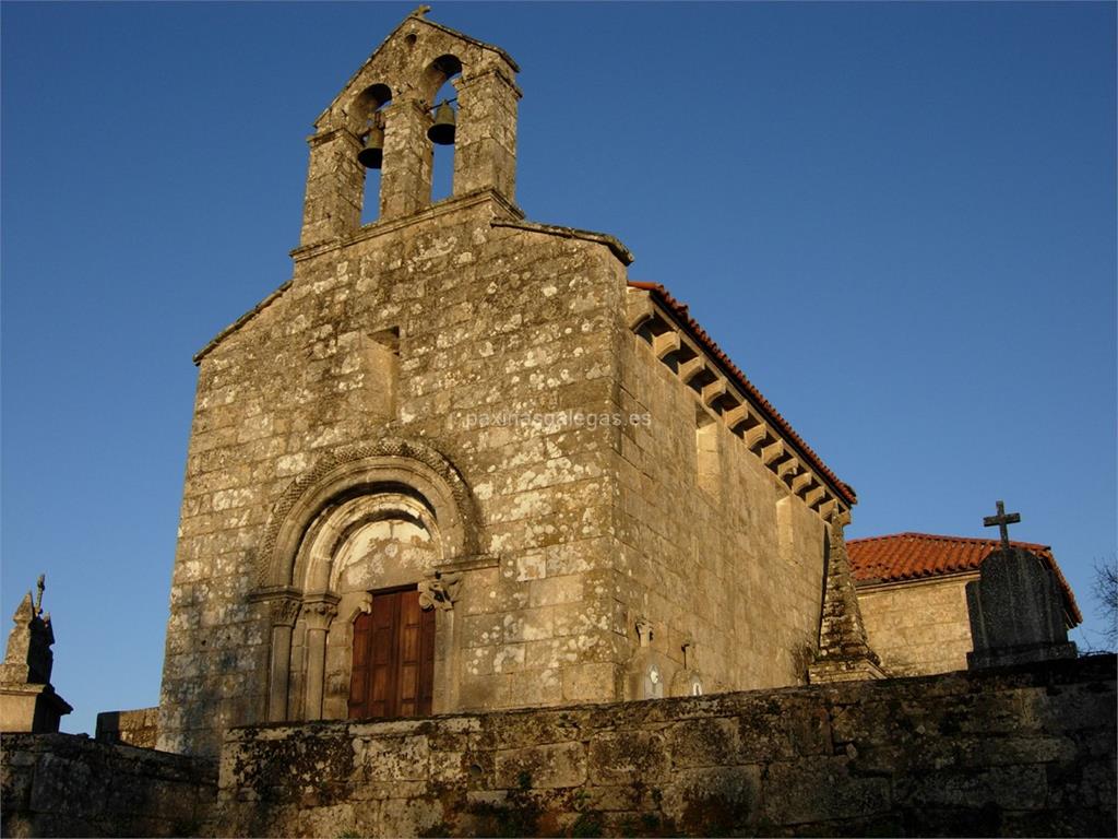 imagen principal Iglesia Vieja y Cementerio de San Tomé de Maside