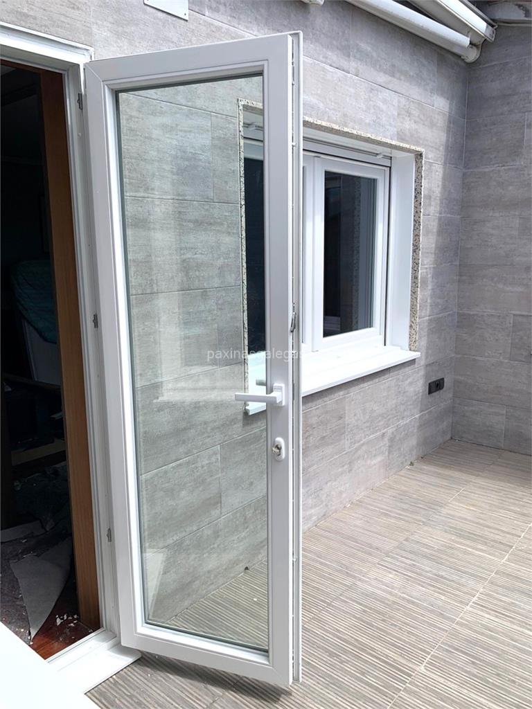 JMGarcía PVC Kömmerling - Aluminio - Madera imagen 7
