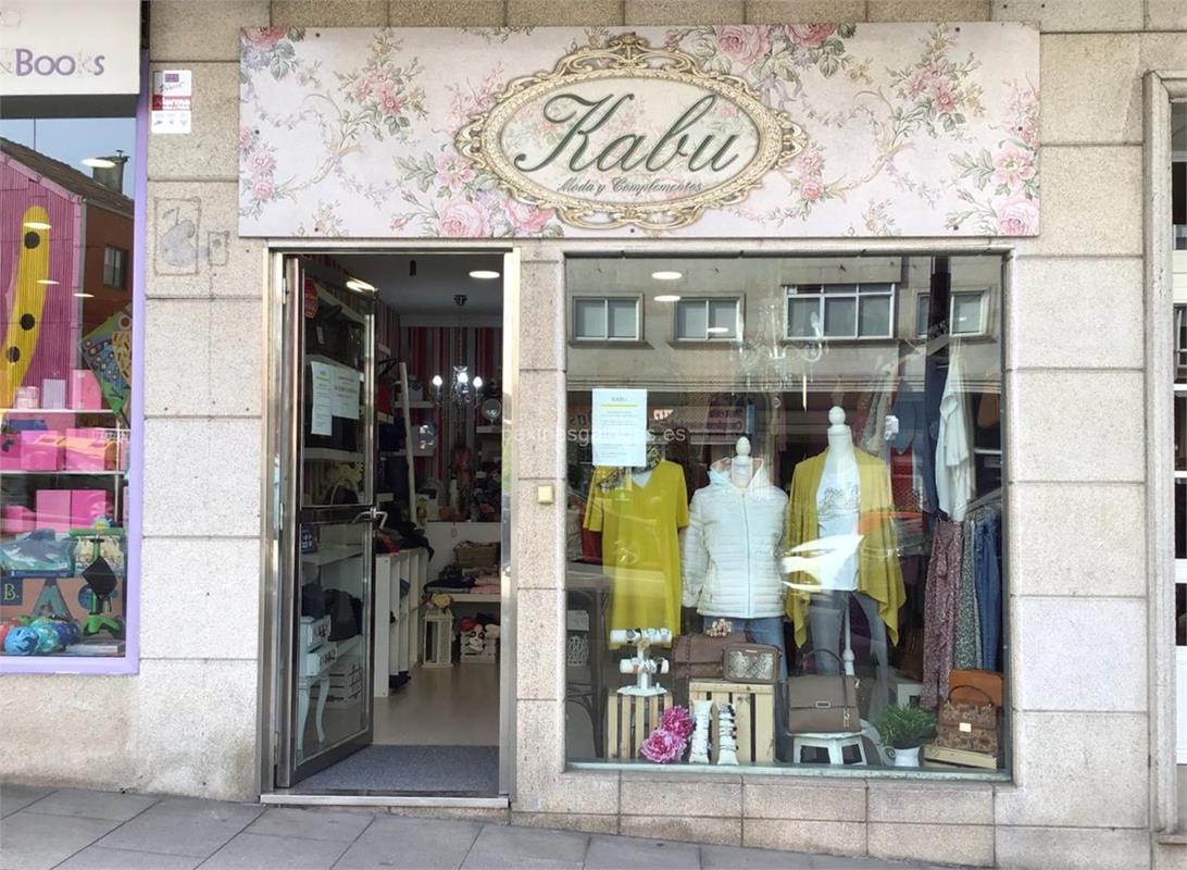 Silla Vagabundo Soleado Tienda de Ropa Kabu en Vigo (Jenaro de la Fuente, 18 )