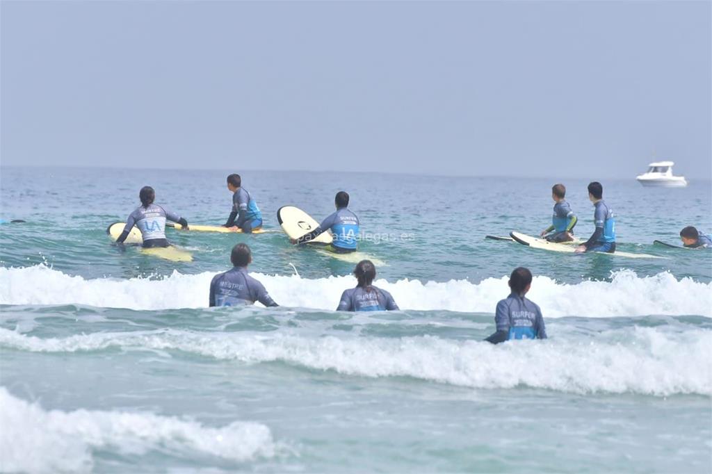 imagen principal La Academia del Surf