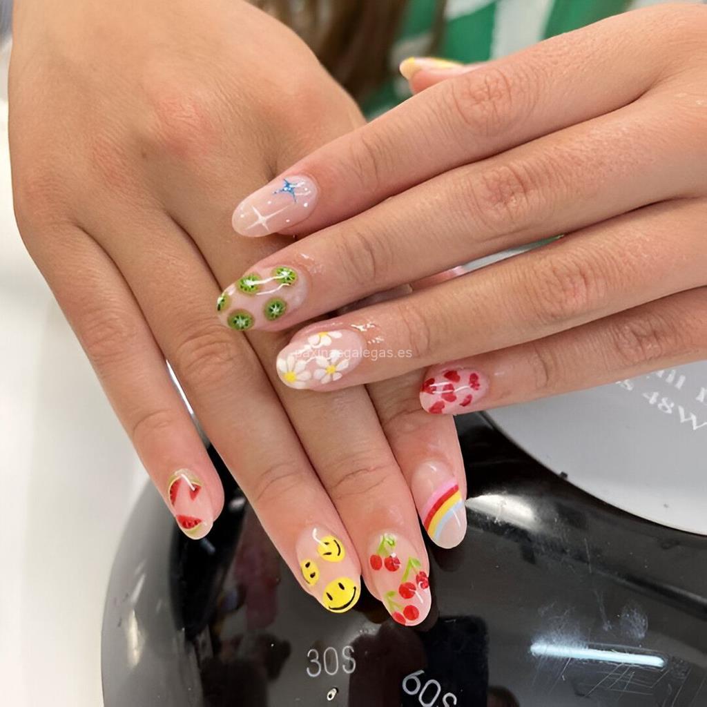 Love Nails imagen 12