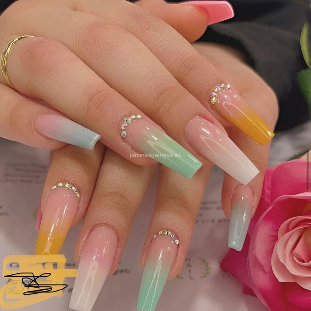 Love Nails imagen 16