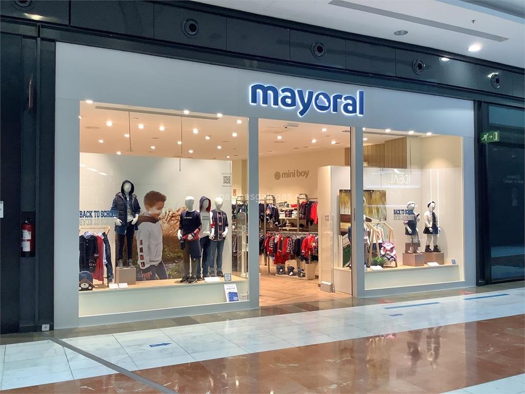 Boutique Infantil Mayoral en Santiago Avda. Cami o Franc s 3