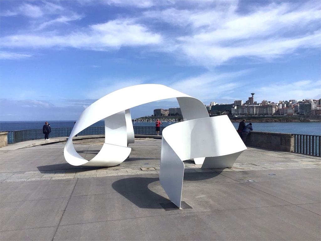 imagen principal Monumento a los Héroes del Orzán