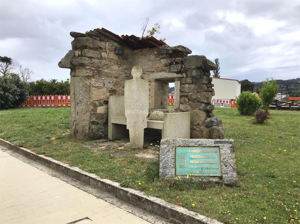 imagen principal Monumento a los Profesionales de la Medicina Rural