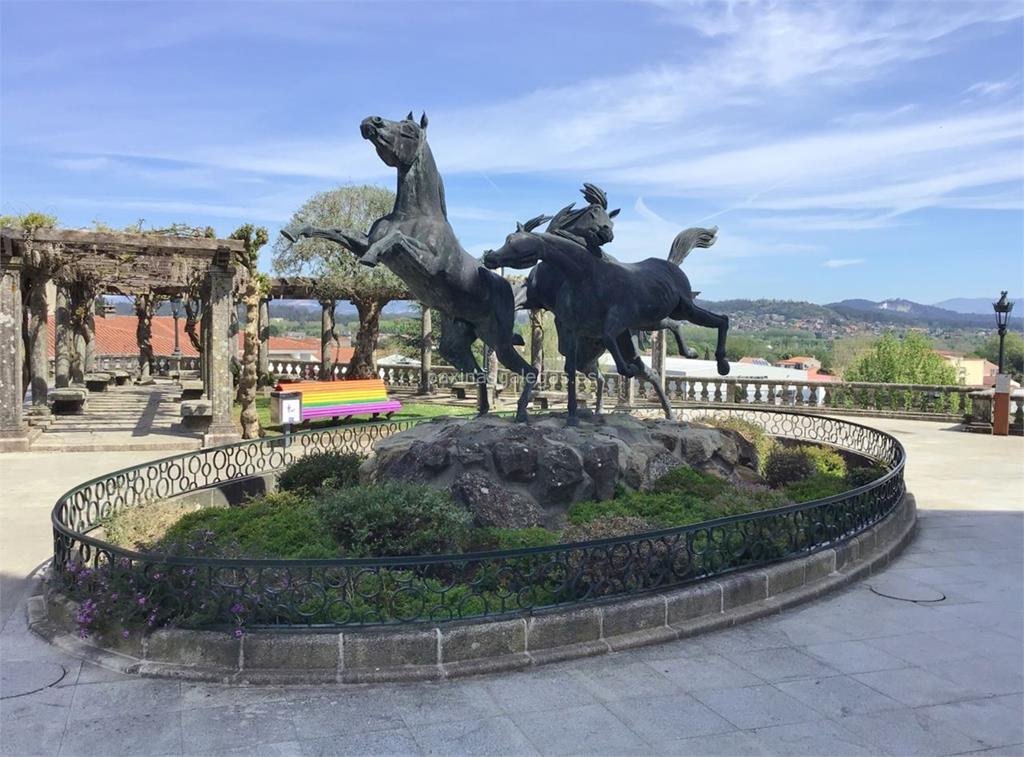 imagen principal Monumento al Caballo Salvaje