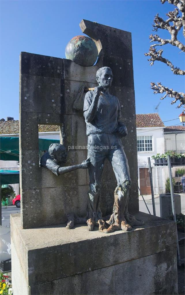 imagen principal Monumento al Emigrante