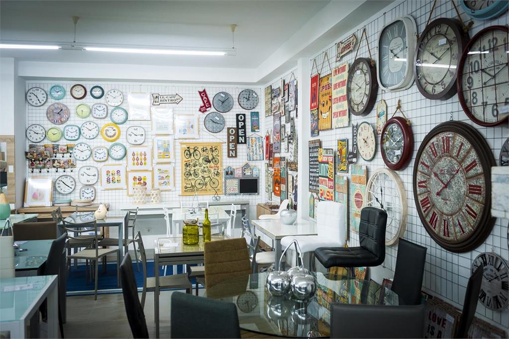 Muebles Room en Vigo (Pega, 1 )