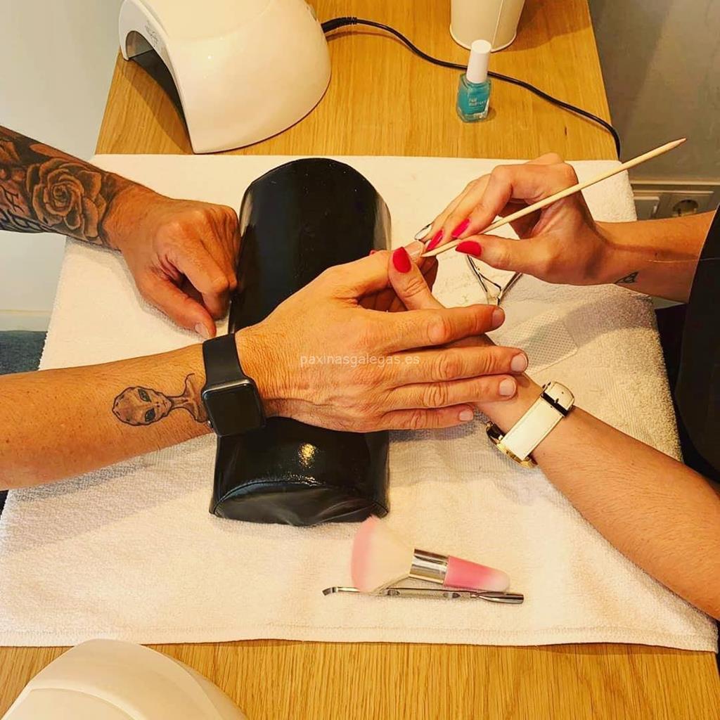 Manicura y Pedicura Nuria Conde Más Que Uñas en Vigo
