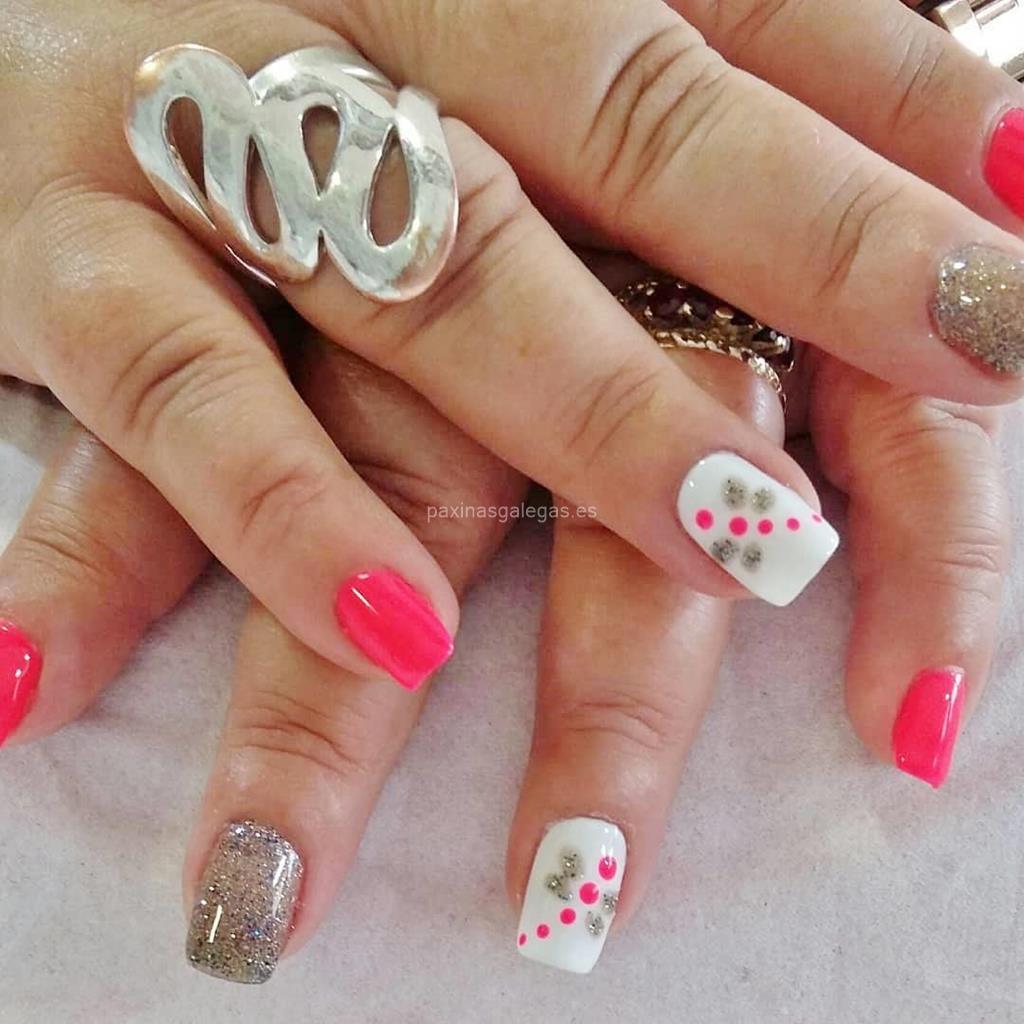 Manicura y Pedicura Nuria Conde Más Que Uñas en Vigo