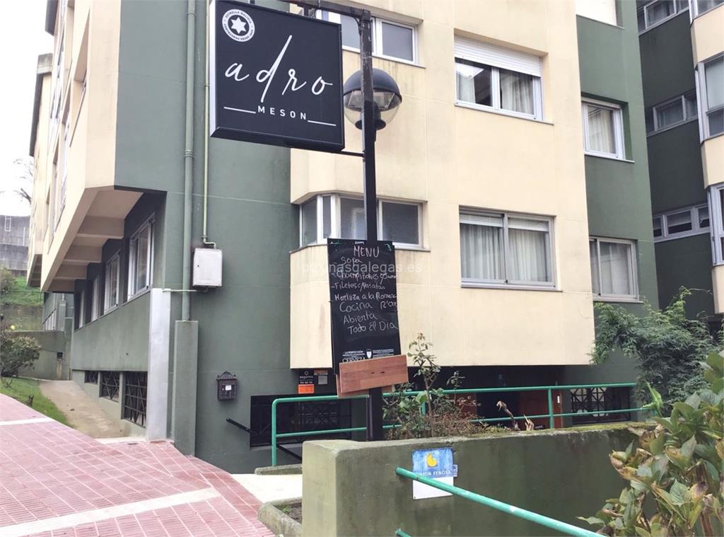 imagen principal O Adro