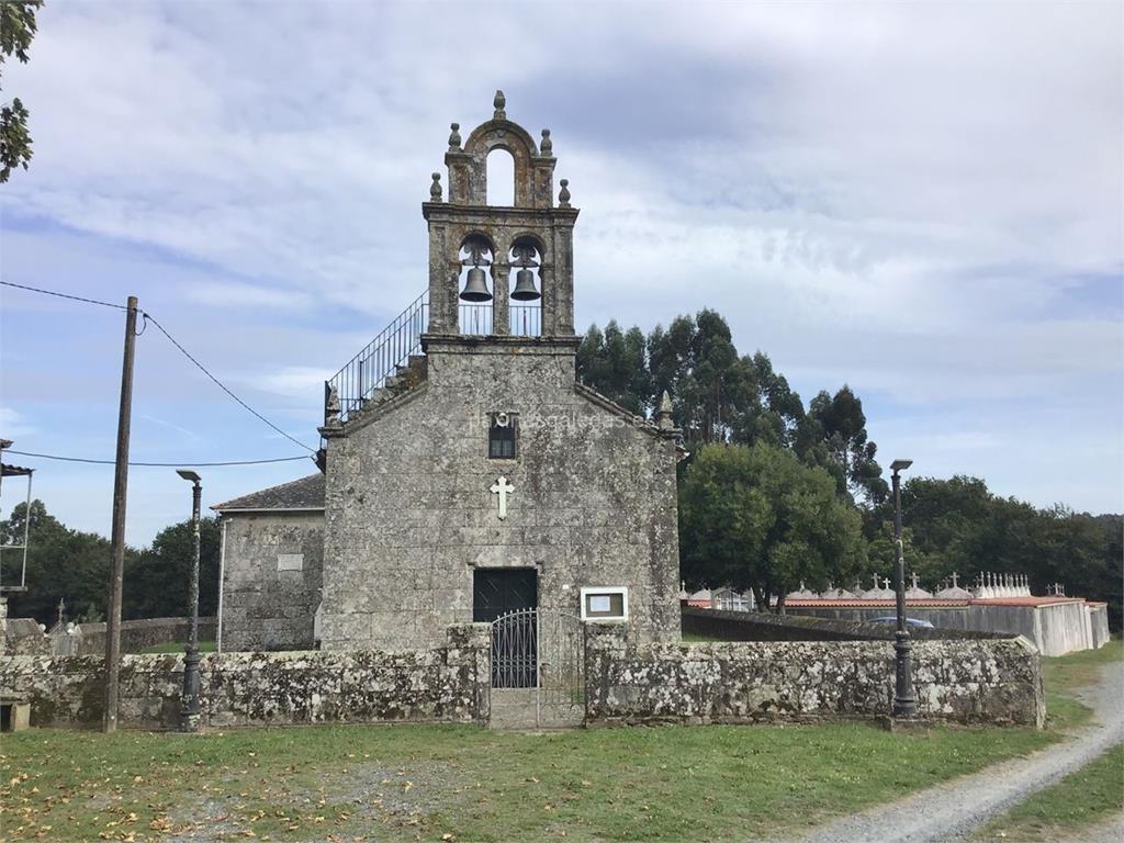 imagen principal Parroquia y Cementeiro de San Miguel de Lamela