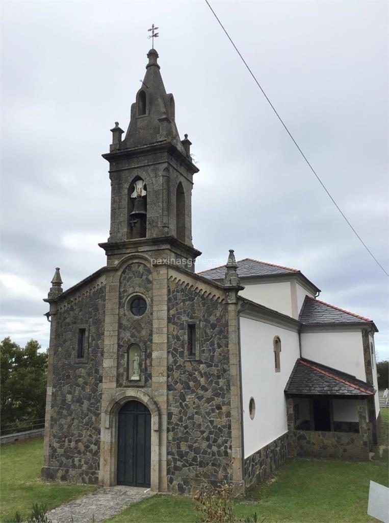 imagen principal Parroquia y Cementeiro de Santa Eulalia de Valdoviño