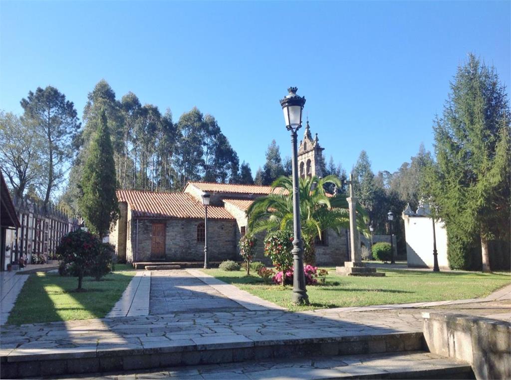 imagen principal Parroquia y Cementerio de Divino Salvador de Viós