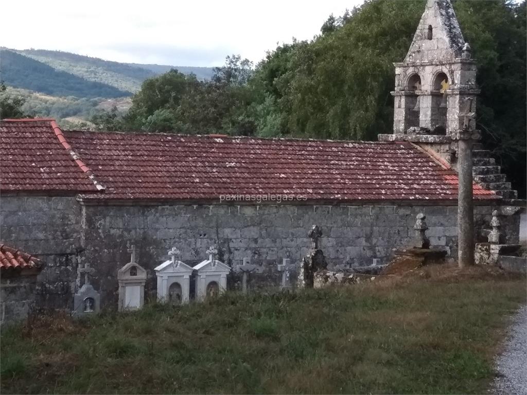 imagen principal Parroquia y Cementerio de Fins de O Ribeiro
