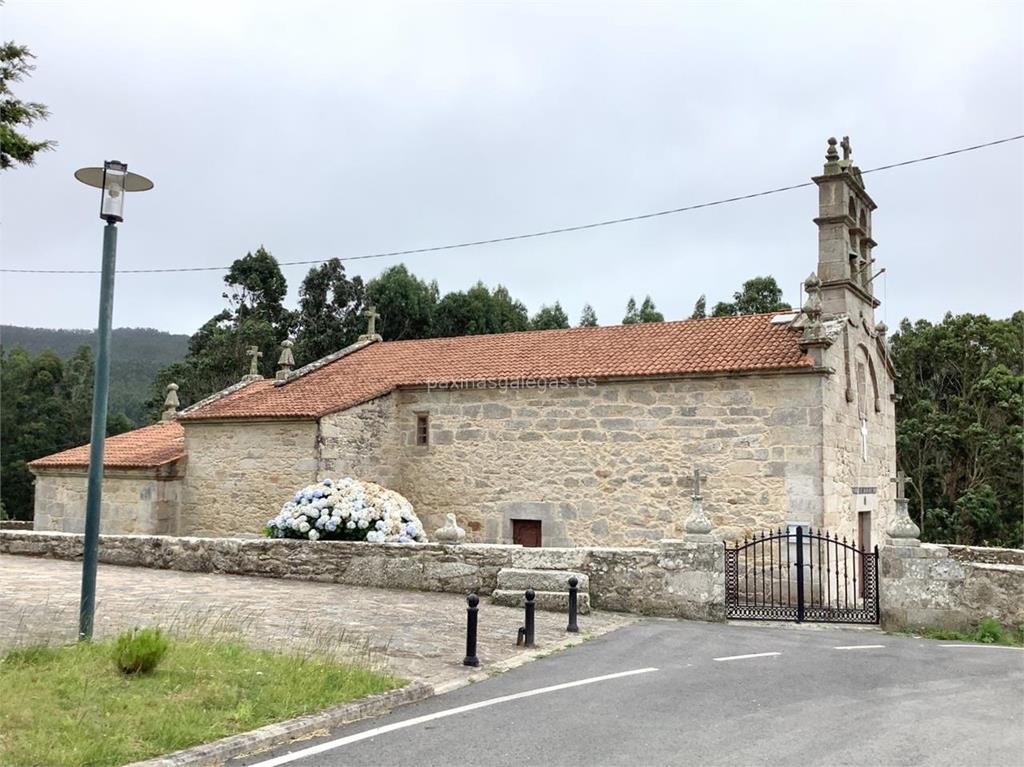 imagen principal Parroquia y Cementerio de San Adrián de Corme