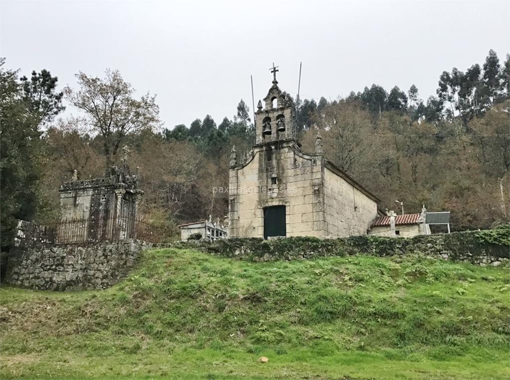 imagen principal Parroquia y Cementerio de San Cibrao de Paredes