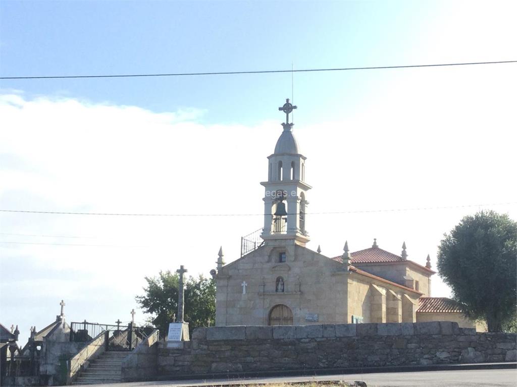 imagen principal Parroquia y Cementerio de San Clemente de Sisán