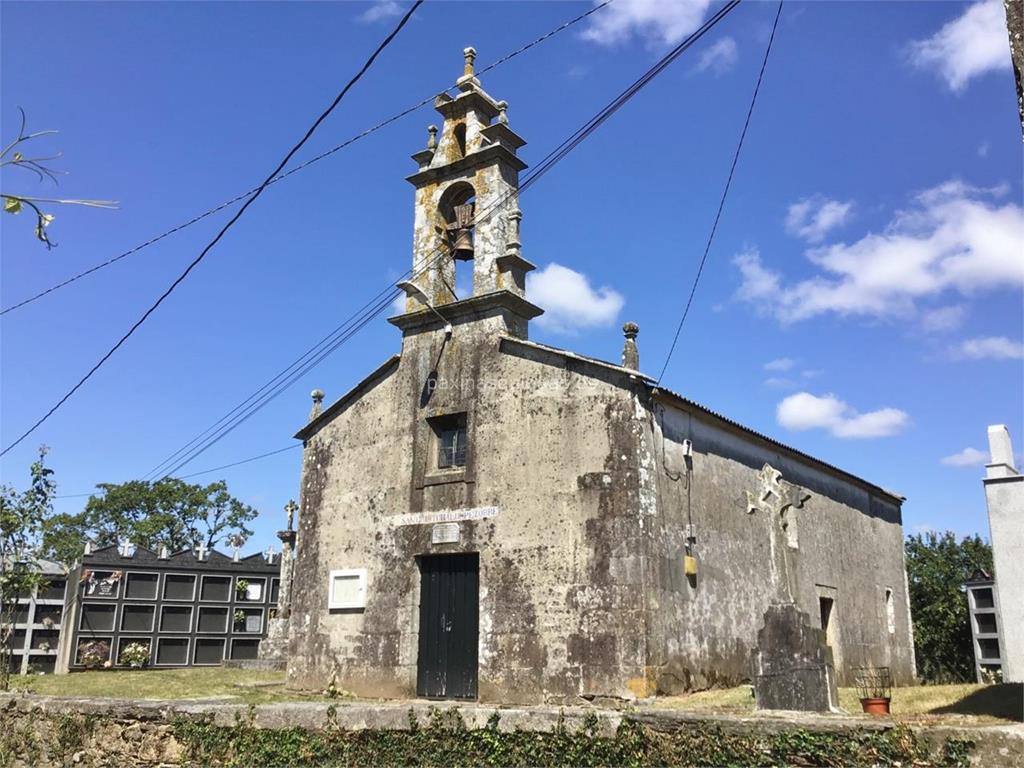 imagen principal Parroquia y Cementerio de San Cristovo de Pezobre