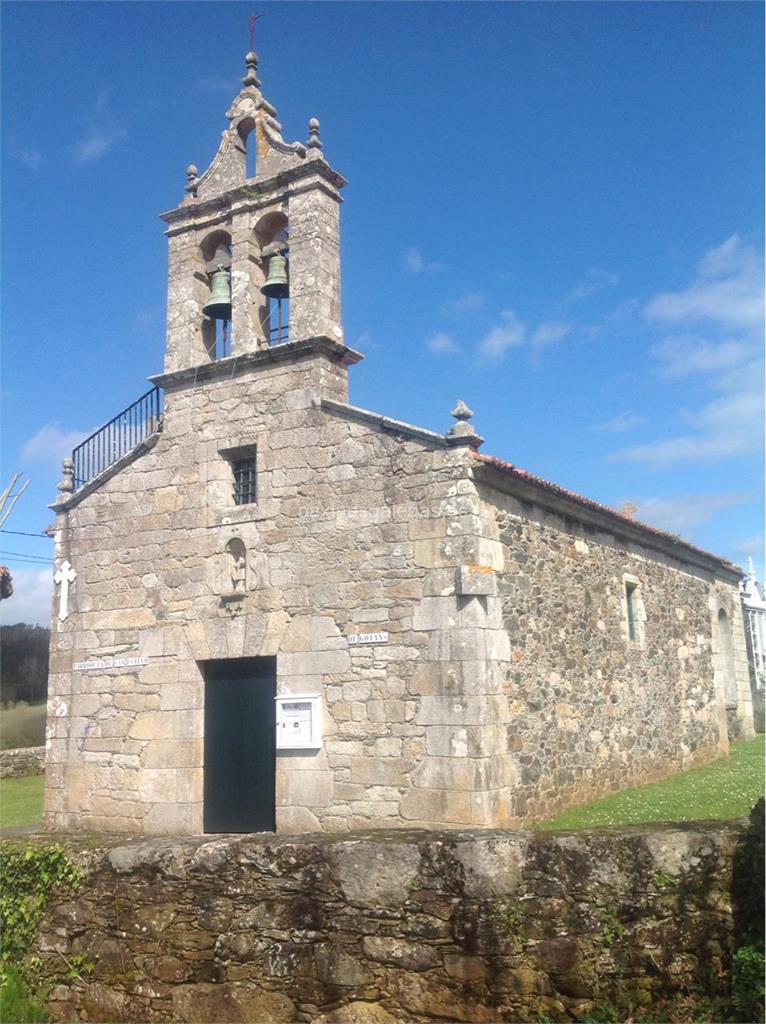 imagen principal Parroquia y Cementerio de San Esteban de Goiáns